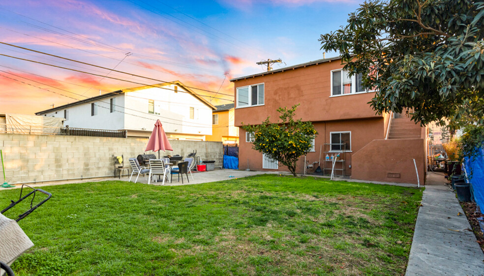 814 W 75th St, Los Angeles, CA à vendre - Photo du bâtiment - Image 1 de 1