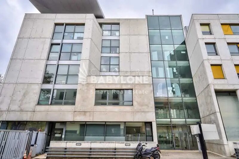 Office in Rueil-Malmaison for lease Building Photo- Image 1 of 7