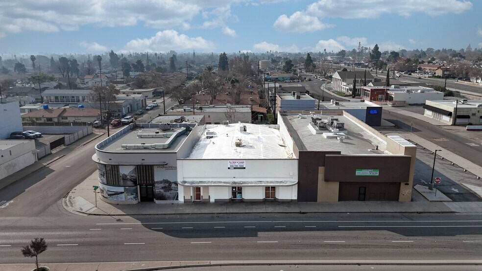 1305 N Chester Ave, Bakersfield, CA à louer - Photo du bâtiment - Image 2 de 16