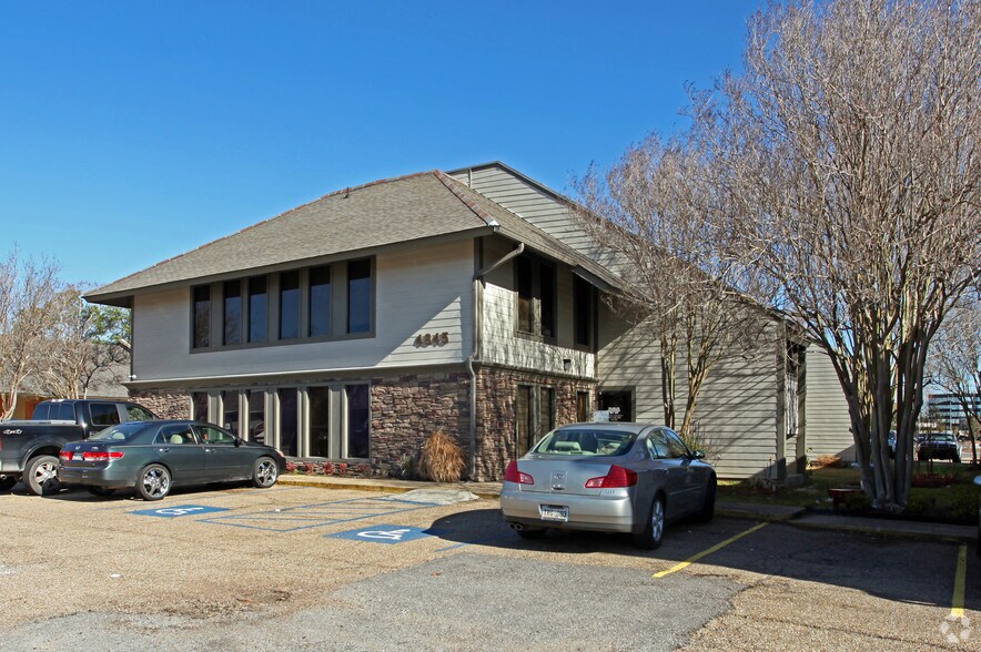 4845 Jamestown Ave, Baton Rouge, LA for sale - Primary Photo - Image 1 of 9