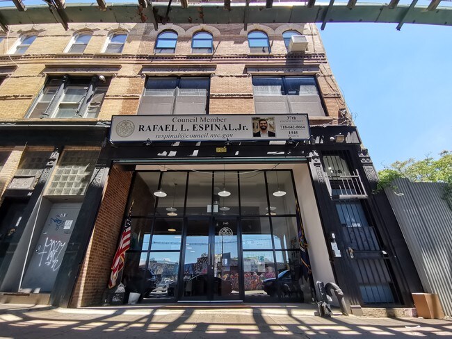 Plus de détails pour 1945 Broadway, Brooklyn, NY - Bureau/Commerce de détail à louer