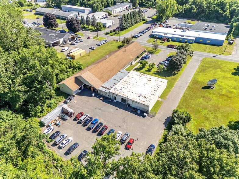 79 Mainline Dr, Westfield, MA à louer - Photo du bâtiment - Image 3 de 24