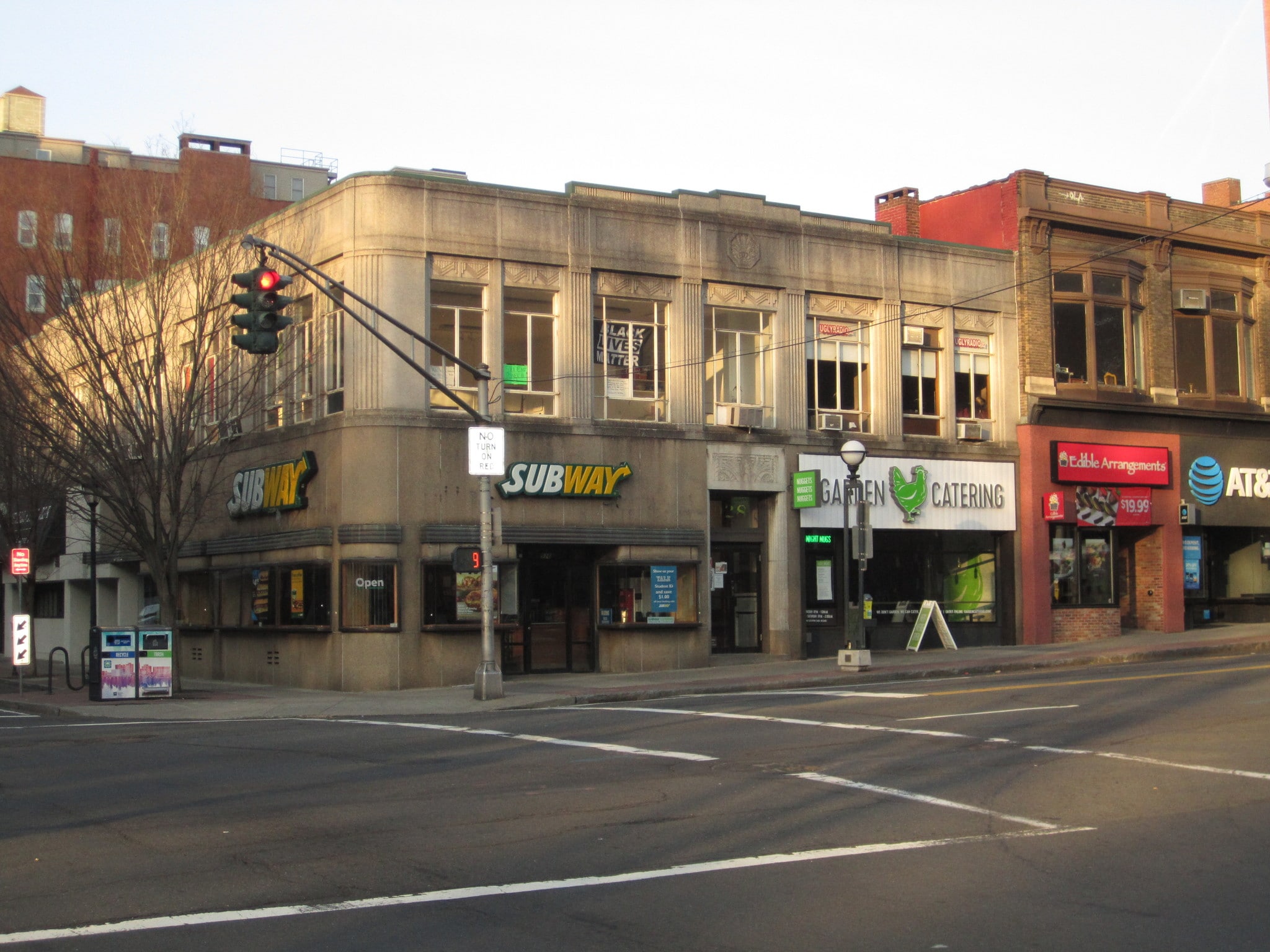 926 Chapel St, New Haven, CT for lease Building Photo- Image 1 of 5