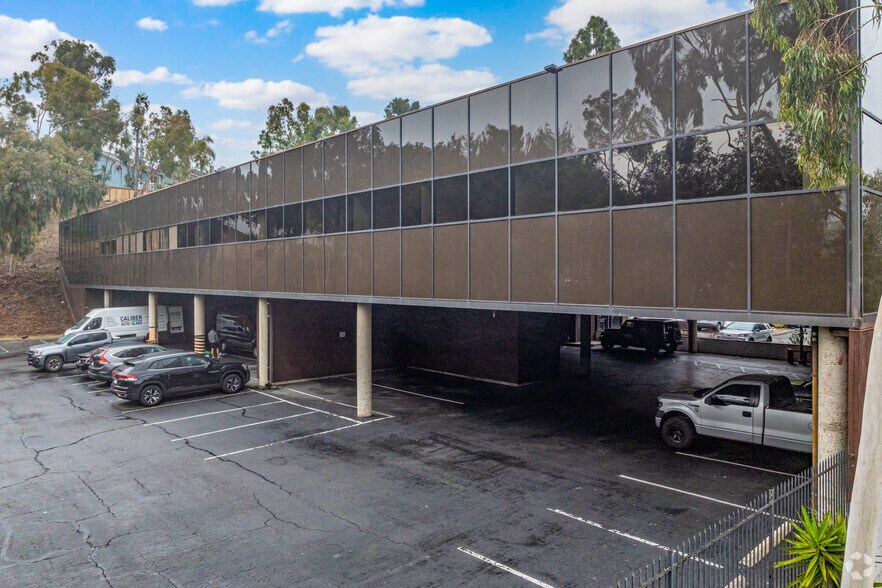 191 Calle Magdalena, Encinitas, CA à louer - Photo du bâtiment - Image 3 de 15