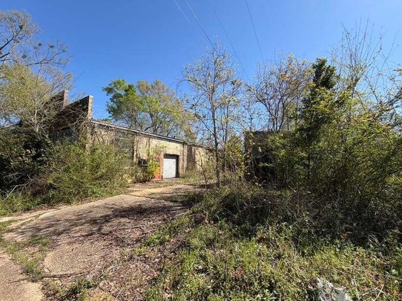 206 E 2nd St, Deridder, LA à vendre - Photo du bâtiment - Image 3 de 17