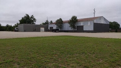 601 Hyde St, Kalkaska, MI à vendre Photo du bâtiment- Image 1 de 9