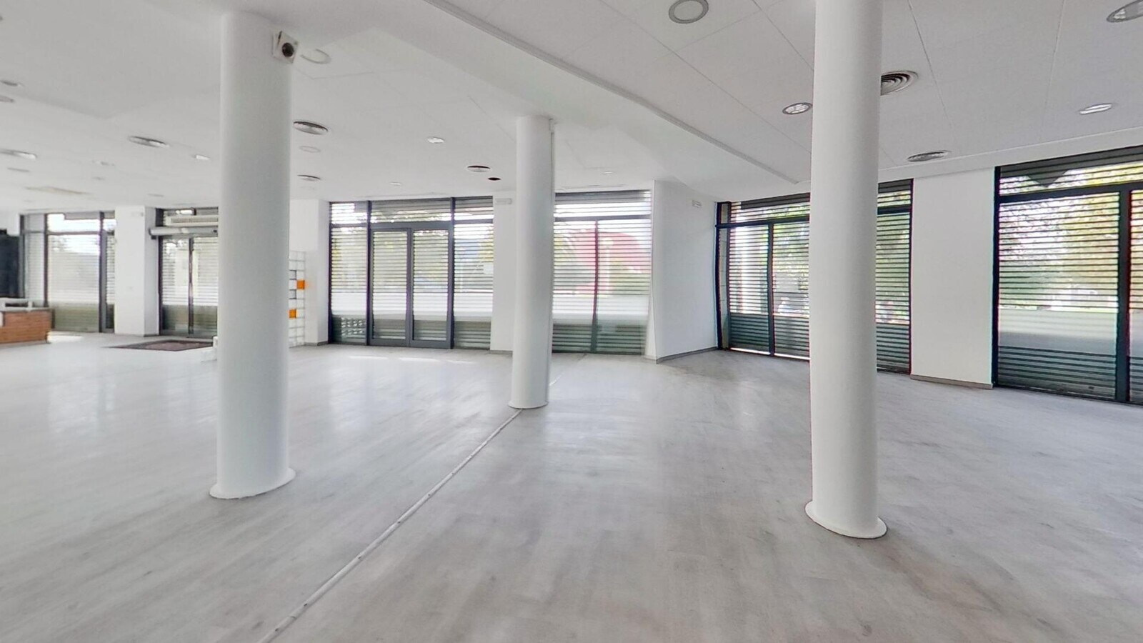 El Prat de Llobregat, BAR 08820 -  -  - Photo intérieure - Image 1 of 38