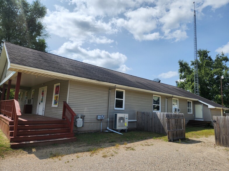 901 N Main St, Evart, MI à vendre - Photo du b timent - Image 2 de 10