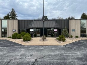 4900 38th Ave, Moline, IL à louer Photo intérieure- Image 1 de 4