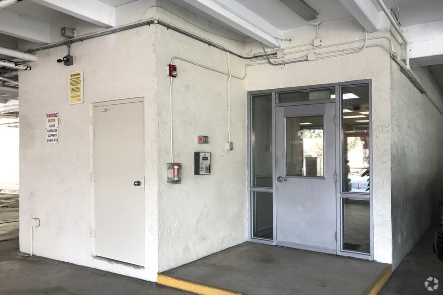 200 N Andrews Ave, Fort Lauderdale, FL à louer - Photo du bâtiment - Image 3 de 43