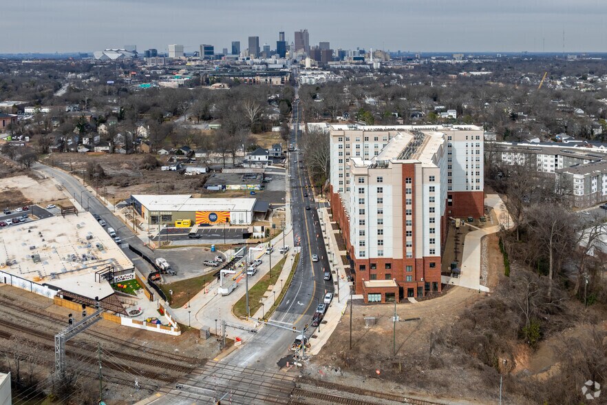 1184 Hank Aaron Dr, Atlanta, GA for lease - Aerial - Image 2 of 11