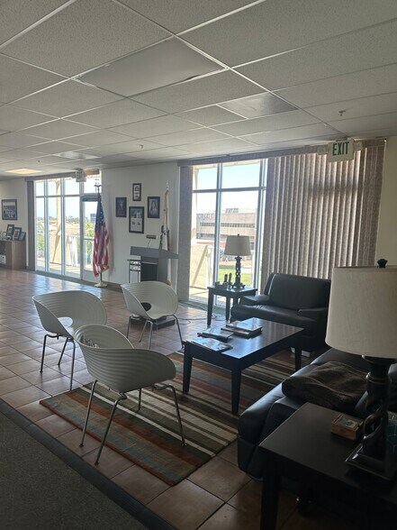23211-23215 Hawthorne Blvd, Torrance, CA à louer - Photo intérieure - Image 3 de 7