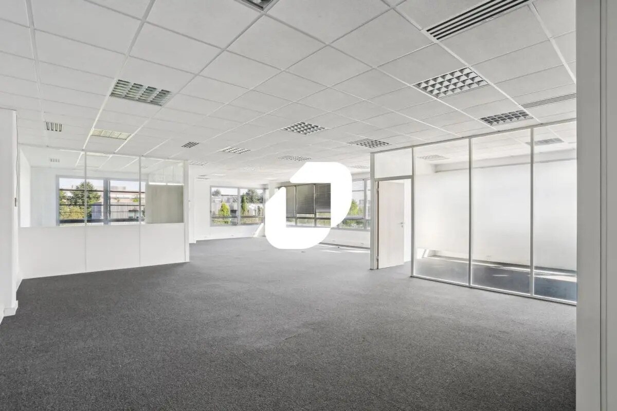 Bureau dans VILLENEUVE-D'ASCQ à louer Photo du bâtiment- Image 1 de 15