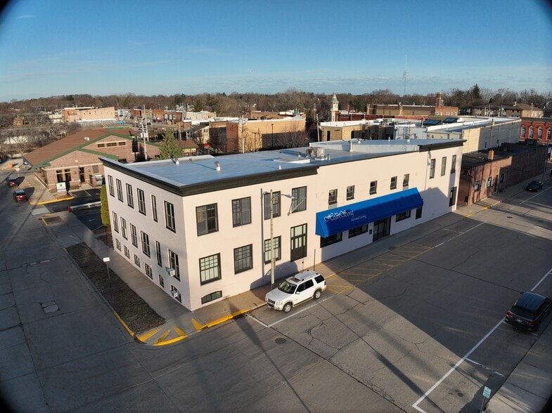 123 S Pearl St, Berlin, WI for sale - Matterport Community - Image 3 of 29