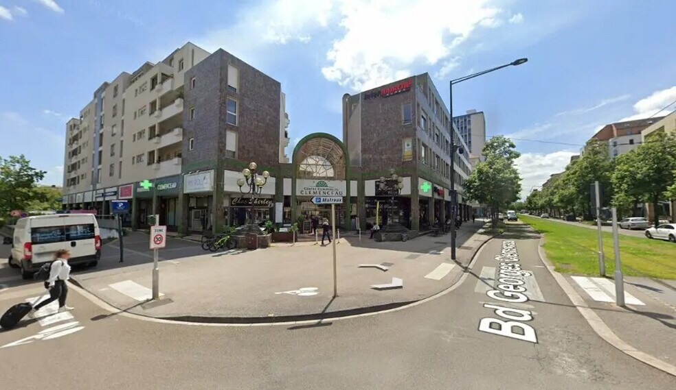 Commerce de détail dans Dijon à vendre - Photo du bâtiment - Image 3 de 4