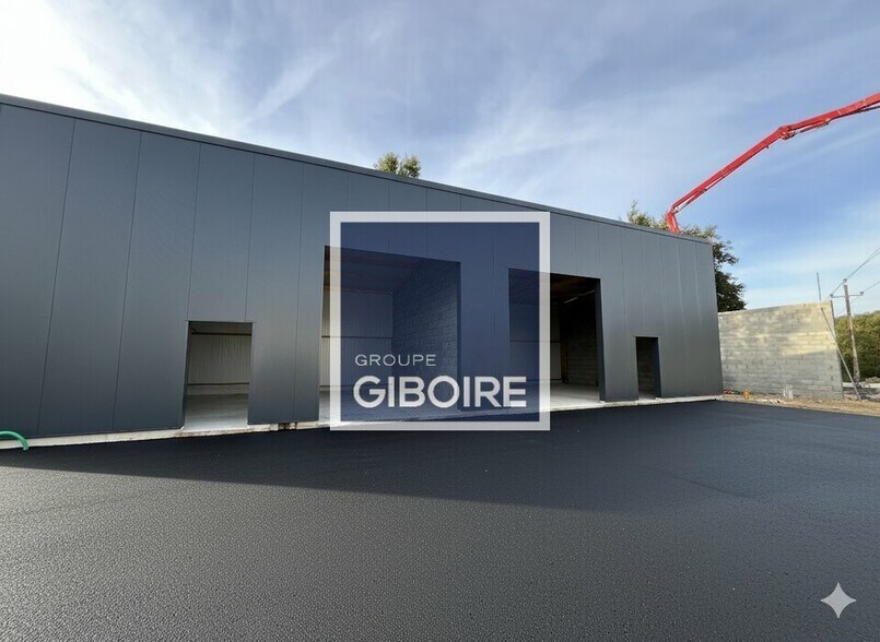 Industrial in Saint-Gilles for lease - Building Photo - Image 3 of 6