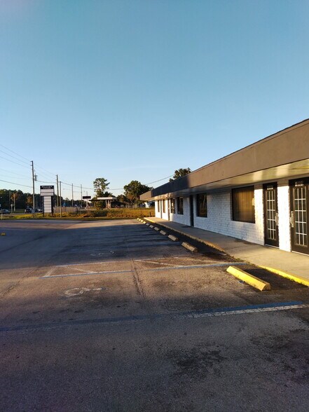 10901 SE US Highway 441, Belleview, FL à louer - Photo du bâtiment - Image 3 de 24