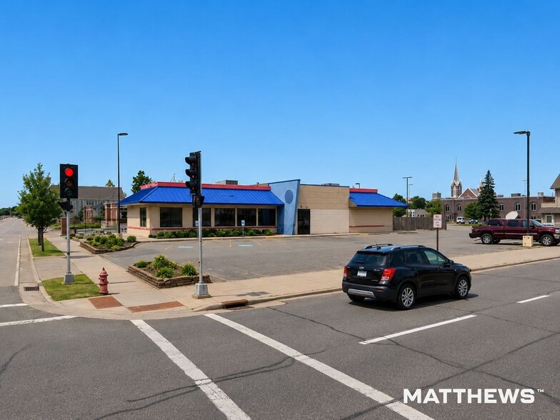 300 N 6th St, Wausau, WI for sale - Building Photo - Image 2 of 4