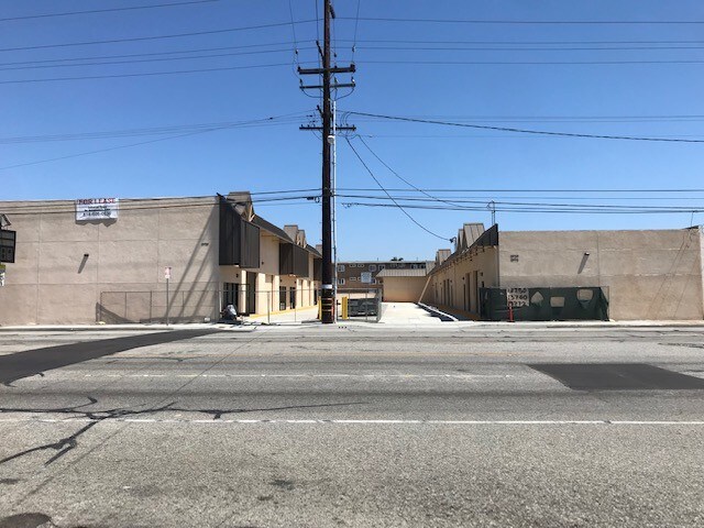 13750 Prairie Ave, Hawthorne, CA à louer - Photo principale - Image 1 de 3