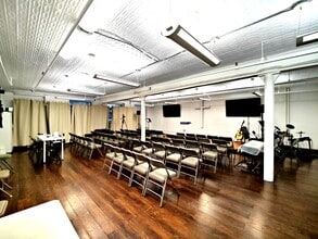 355-357 W 36th St, New York, NY à louer Photo intérieure- Image 2 de 9