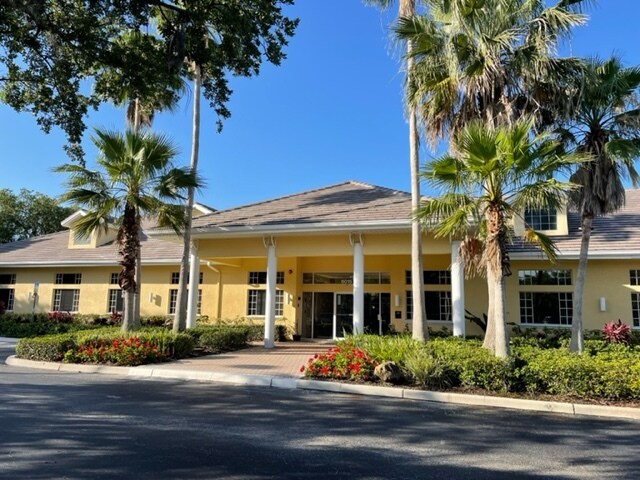 6015 Resource Ln, Lakewood Ranch, FL à louer - Photo du bâtiment - Image 3 de 20