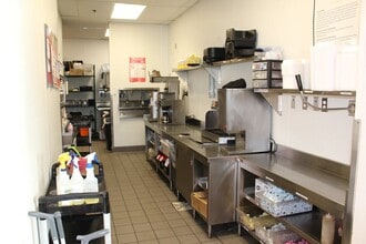 300 Riverwind Dr, Pearl, MS for sale Interior Photo- Image 1 of 7