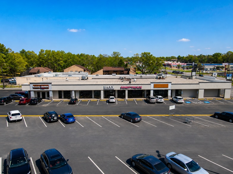 4007 S Broadway Ave, Tyler, TX for lease - Building Photo - Image 3 of 3