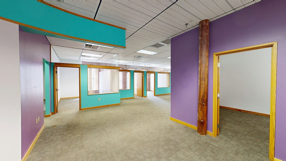 977-1001 Elm St, Manchester, NH for lease - Matterport 3D Scan - Image 3 of 11