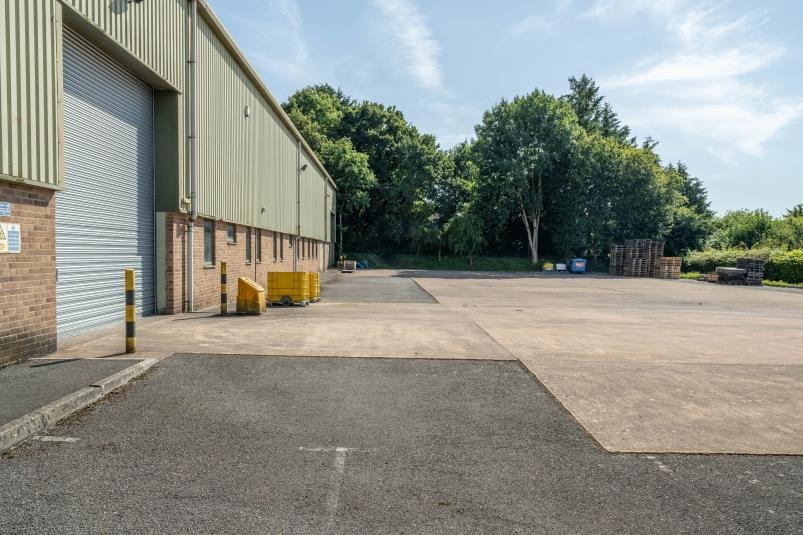 Millwey Rise Industrial Estate, Axminster for sale - Interior Photo - Image 2 of 9