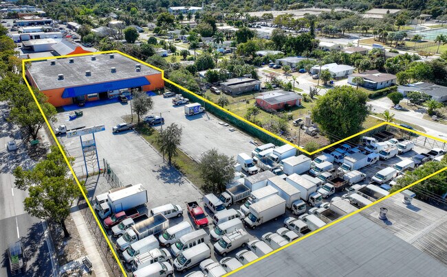 More details for 3040 Fowler St, Fort Myers, FL - Industrial for Lease