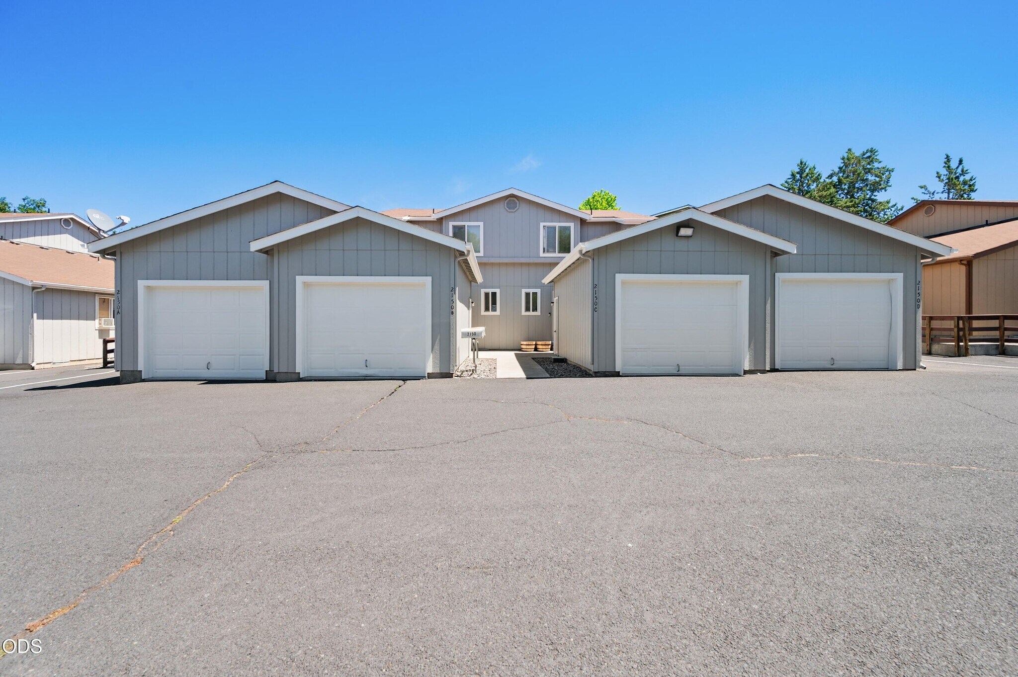 2150 SW Canyon Dr, Redmond, OR à vendre Photo du bâtiment- Image 1 de 27