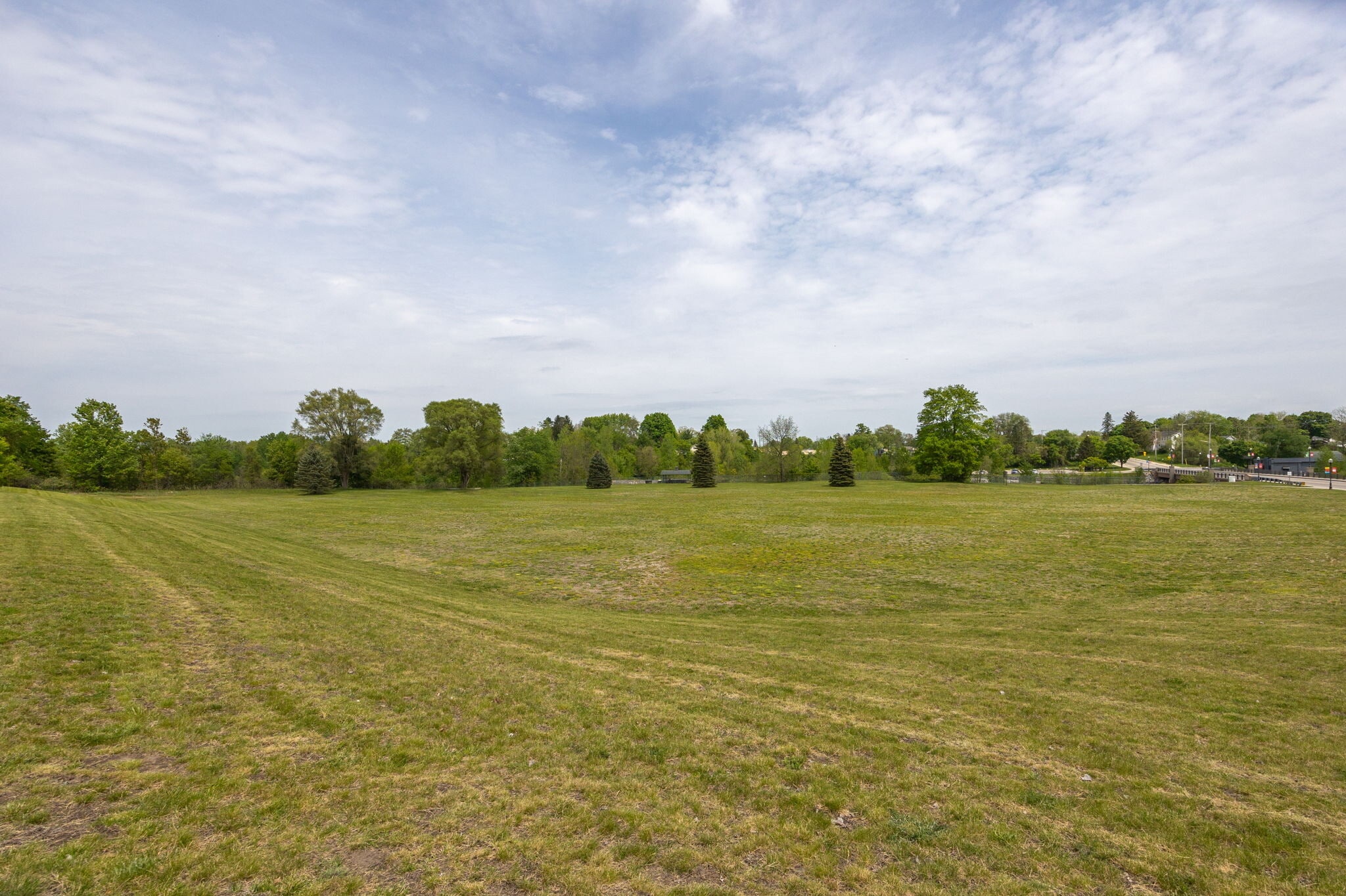 906 N State St, Big Rapids, MI à vendre Photo du bâtiment- Image 1 de 13