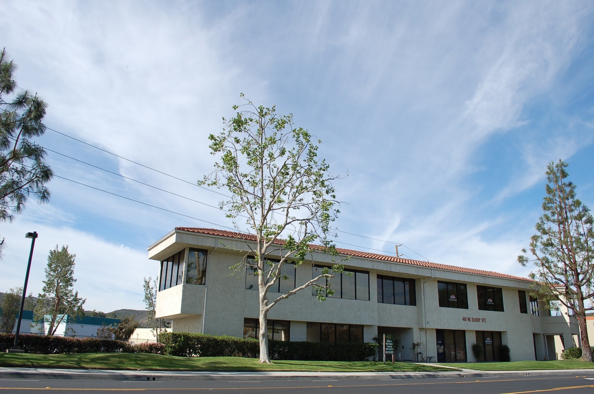 40 W Easy St, Simi Valley, CA for lease Primary Photo- Image 1 of 7