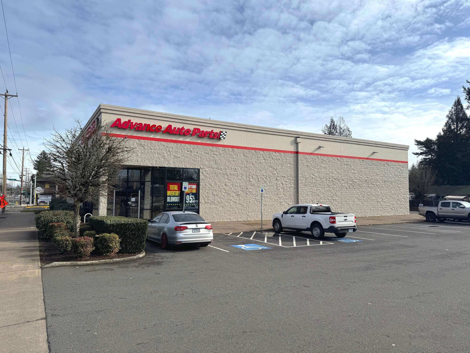 16716 SE Division St, Portland, OR à vendre Photo du bâtiment- Image 1 de 1