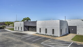 Plus de détails pour 4806 Commercial Park Dr, Austin, TX - Industriel/Logistique à louer