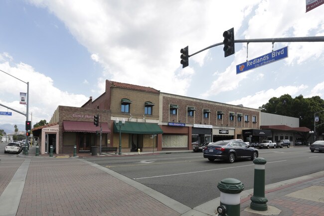 Plus de détails pour 108 Orange St, Redlands, CA - Bureau, Commerce de détail à louer