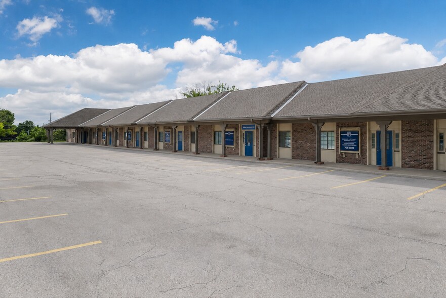 13010 White Ave, Grandview, MO à vendre - Photo du bâtiment - Image 2 de 14