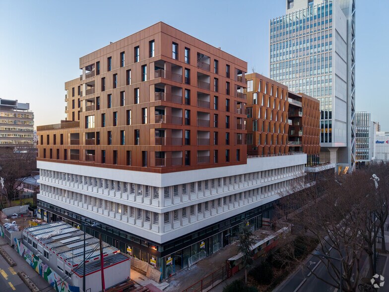 3-5 Rue Des Cuirassiers, Lyon à louer - Photo du bâtiment - Image 1 de 55