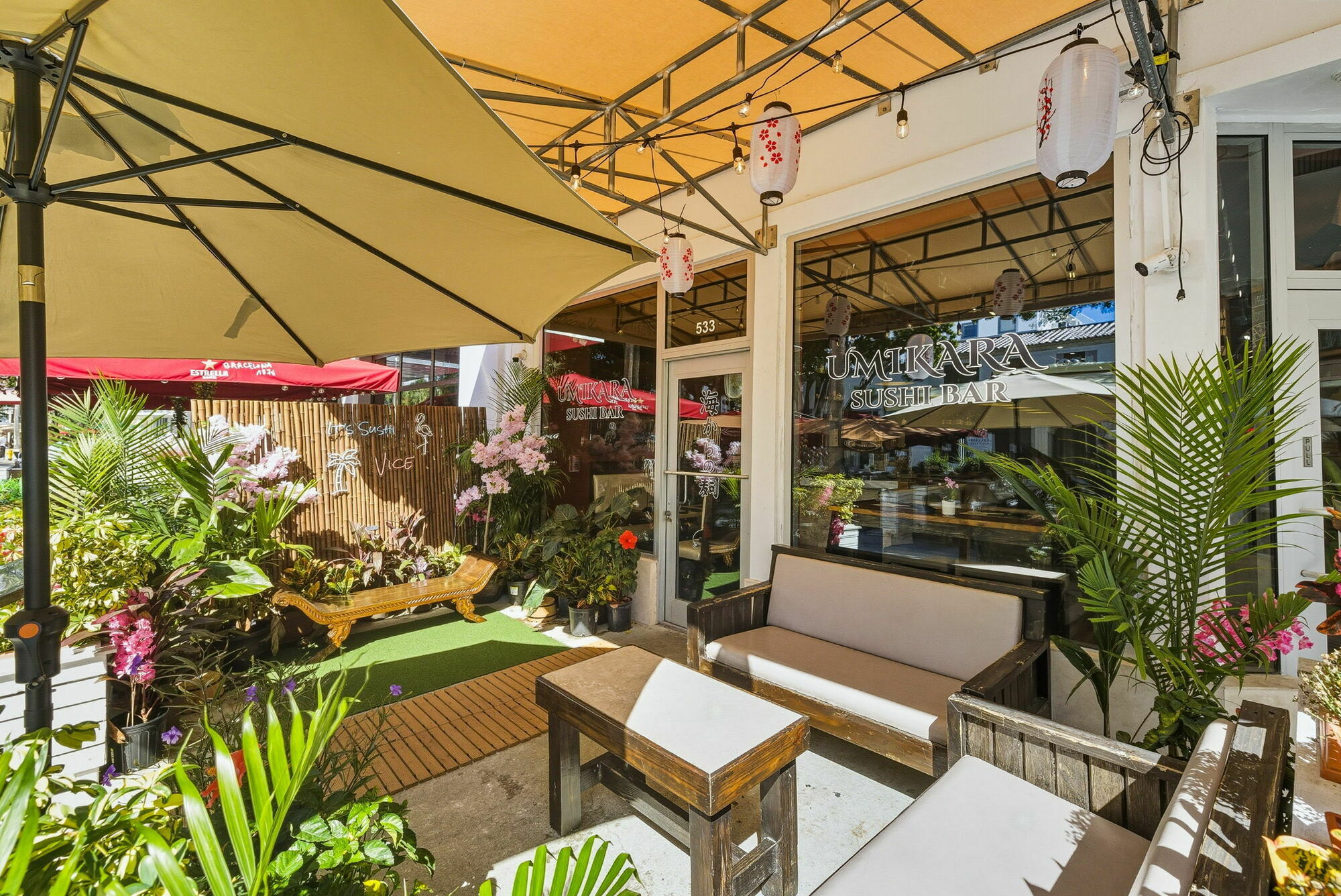 529-533 Lincoln Rd, Miami Beach, FL for sale Interior Photo- Image 1 of 6