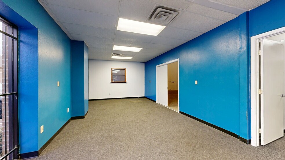 5829 W Sam Houston Pky N, Houston, TX à louer - Numérisation 3D de Matterport - Image 2 de 16