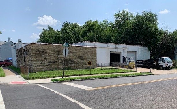 296 E Trenton Ave, Trenton, NJ for sale - Building Photo - Image 3 of 10
