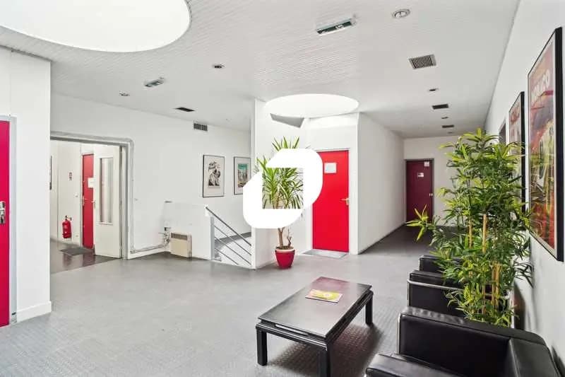 Flex in Chilly-Mazarin for lease - Building Photo - Image 3 of 19