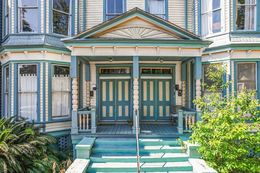 301 E Henry St, Savannah, GA à vendre - Photo du bâtiment - Image 3 de 82
