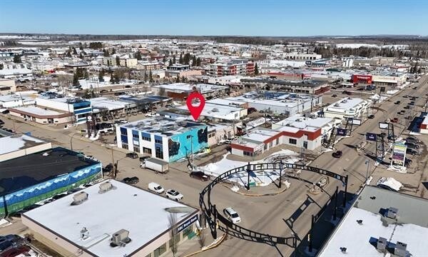 5105 51 St, Drayton Valley, AB à vendre - Aérien - Image 2 de 8
