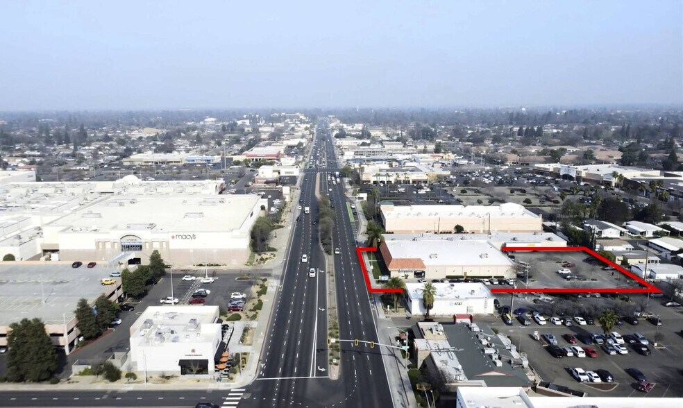 2240 S Mooney Blvd, Visalia, CA à vendre - Photo du bâtiment - Image 3 de 3