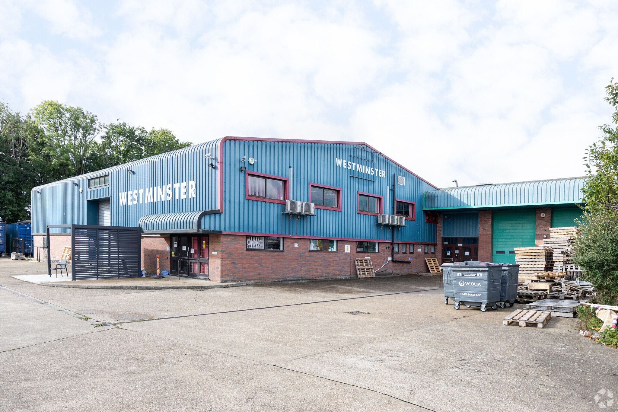 Brambleside, Uckfield for lease Primary Photo- Image 1 of 3