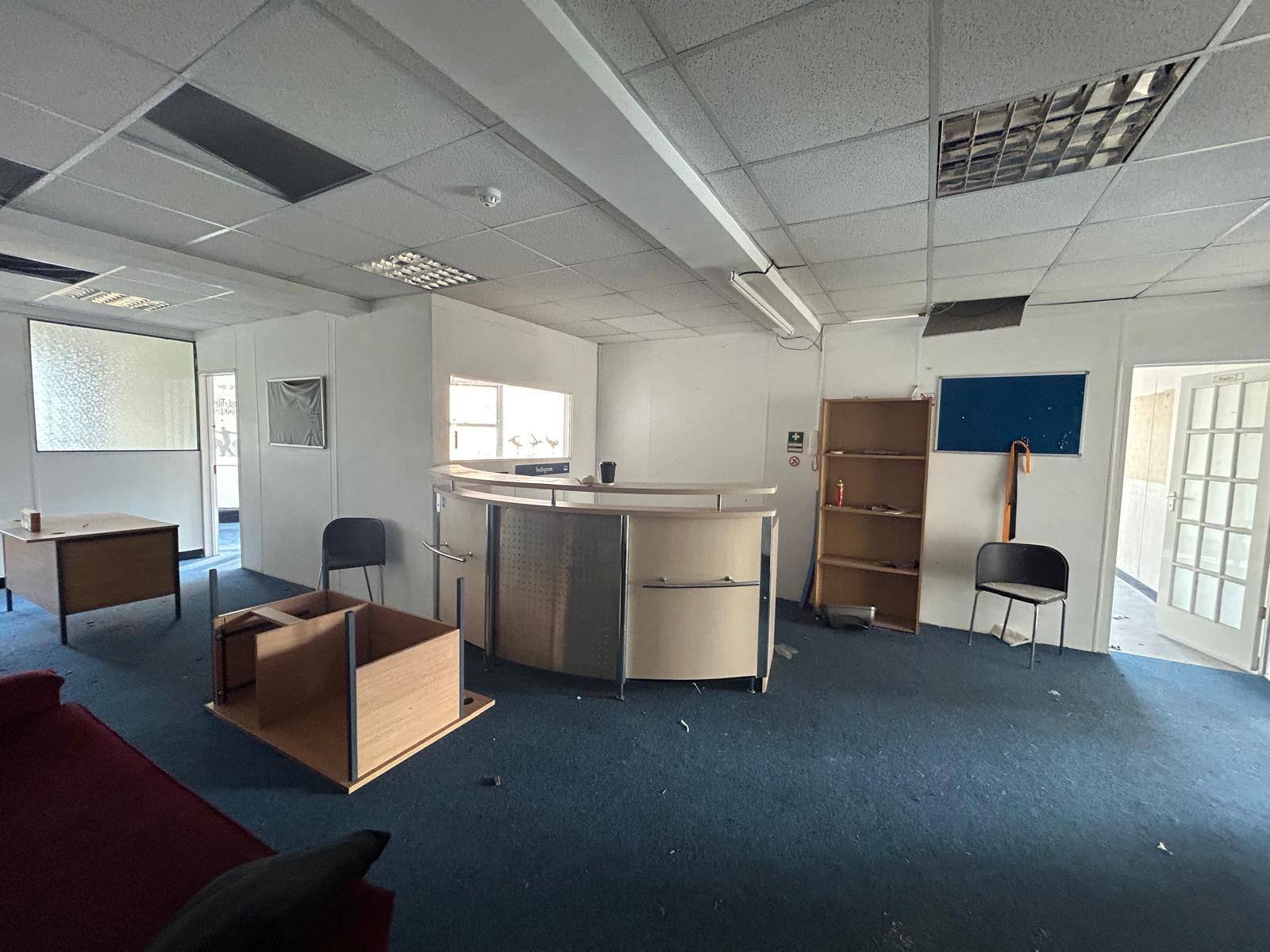 28-34 Chapel St, Luton à louer Photo intérieure- Image 1 de 3