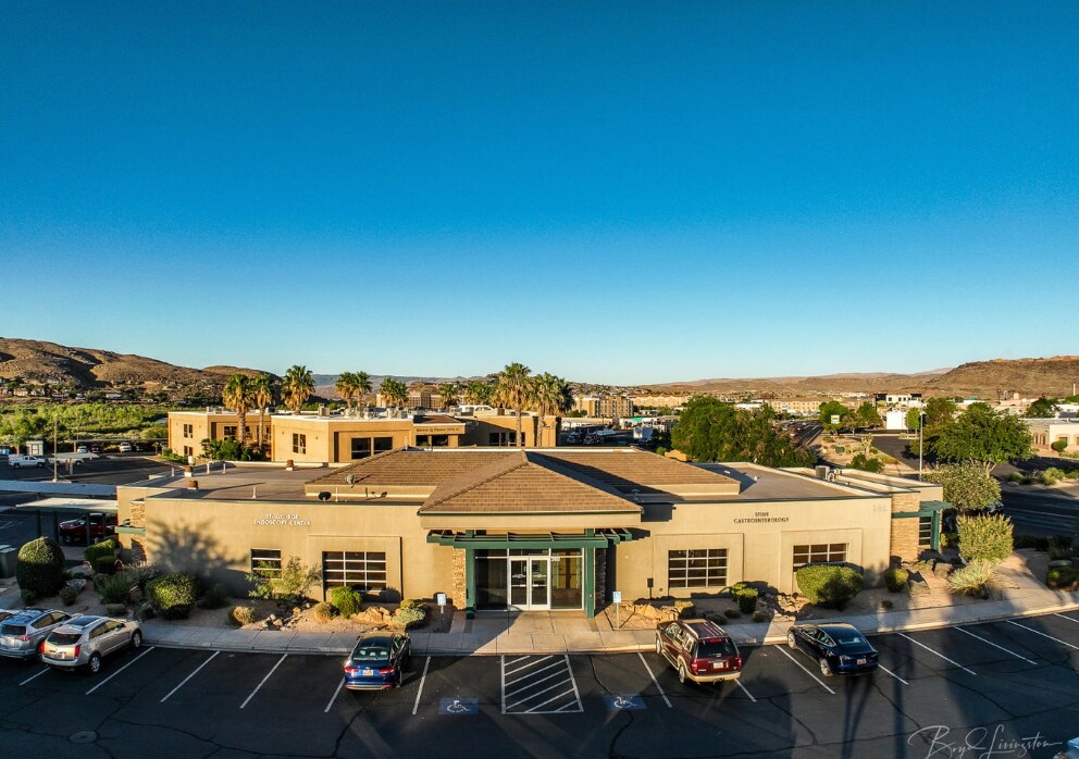 368 E Riverside Dr, St George, UT à vendre Photo du bâtiment- Image 1 de 51