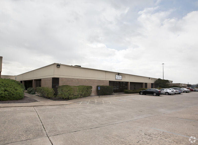 6400 Hwy 290 E, Austin, TX à vendre - Photo principale - Image 1 de 1