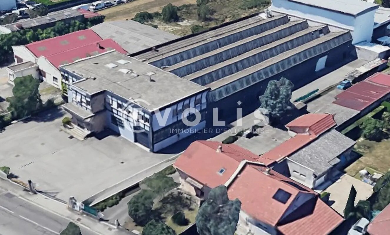 Office in Décines-Charpieu for lease Aerial- Image 1 of 23